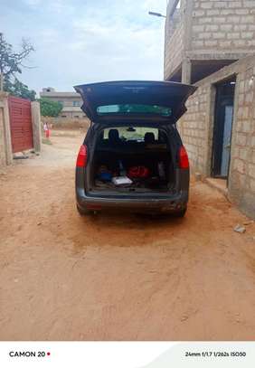 Peugeot 5008 image 6