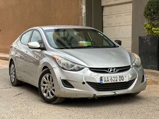 Hyundai elantra image 3