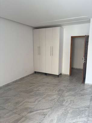 Appartement à Louer à Dakar image 2