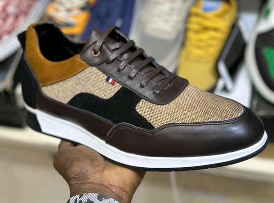 Chaussures homme: Louis Vuitton, berlut, sibago,jordan image 2