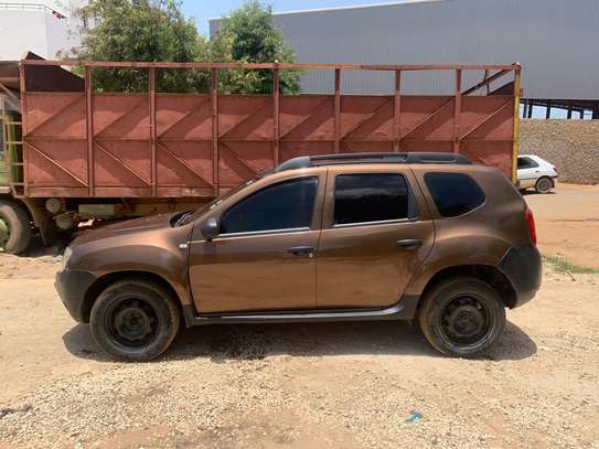 Renault Logan image 1