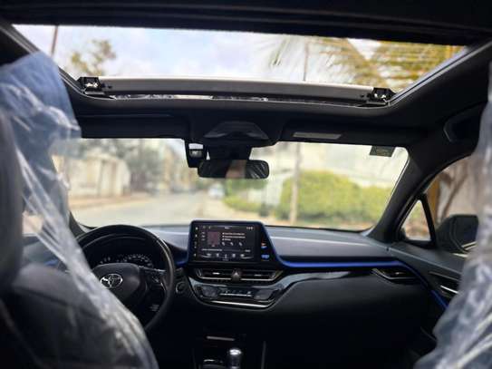 Toyota CHR image 8