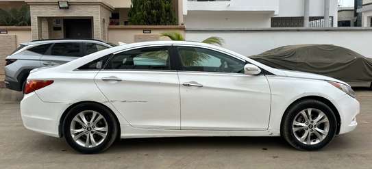 Hyundai Sonata image 1