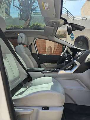 Peugeot 3008 Anne 2016 image 1