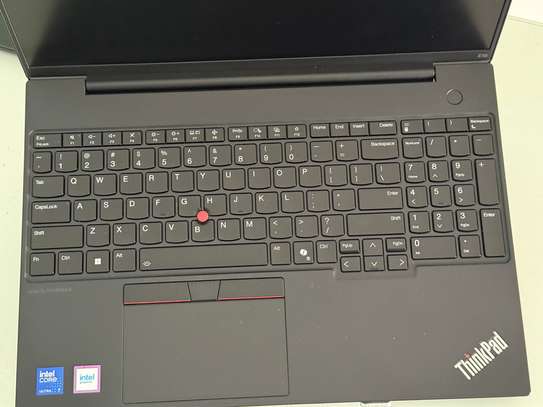 Lenovo Thinkpad E16 image 6