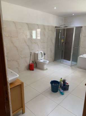 Villa R+1 de Type F6 à louer sur Virage image 14