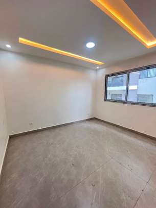 Appartement F4 à louer à Dakar Plateau image 13