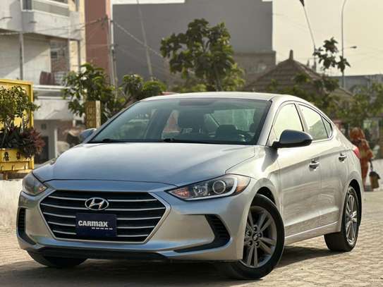 Hyundai Elantra 2017 image 1