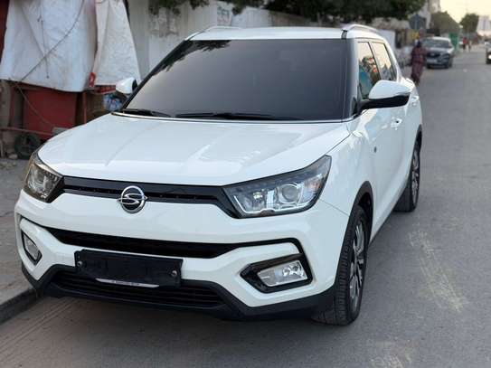 Ssangyong tivoli  *2017* image 5