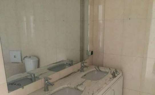 Appartement F4 à louer centre-ville image 5