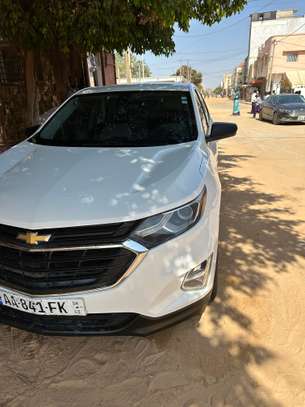 Chevrolet Equinox SUV image 3