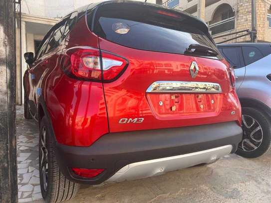 Renault QM3 capture 2016 image 1