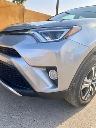 TOYOTA Rav4 2017 image 2