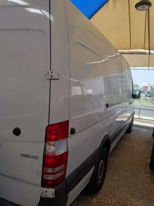 Mercedes Sprinter image 2