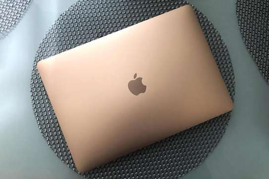 MacBook air gold 2019 image 2