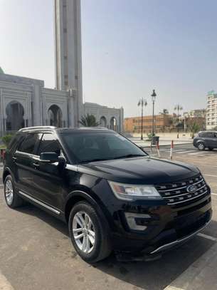Ford Explorer platinium 2017 image 8