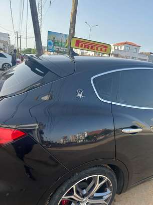 MASERATI LEVANTE 2020 sous douane image 9