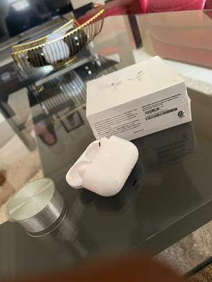 AirPods pro image 4