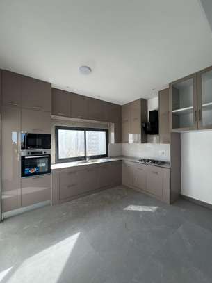 Appartement F4 à louer au Point E image 11