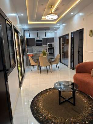 Appartement moderne  lumineux avec cuisine équipée image 1