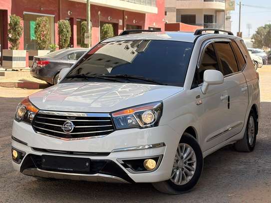 Ssangyong Korando Turismo 2017 image 3