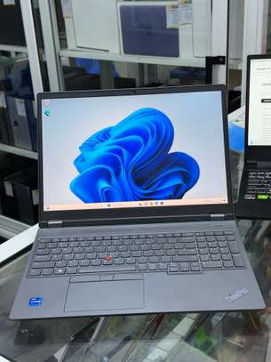 Lenovo P16 Gen 2 i7 13th 1To| 64go ram image 4
