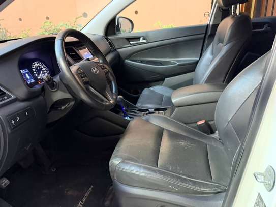 Hyundai Tucson Anne 2018 full options image 5