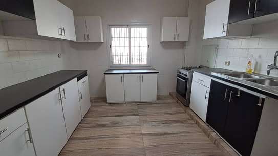 Appartement F4 à louer à Mermoz image 12