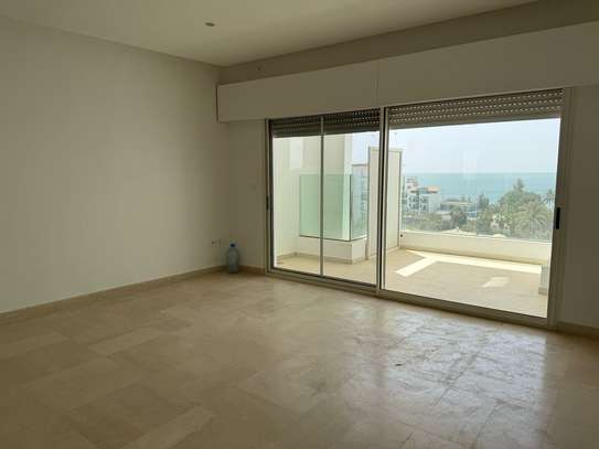Très Bel appartement à louer image 6