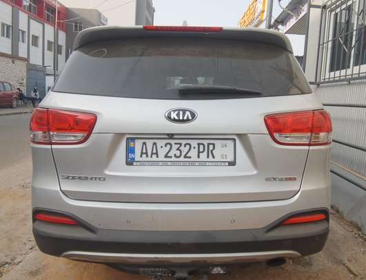 Kia Sorento image 4