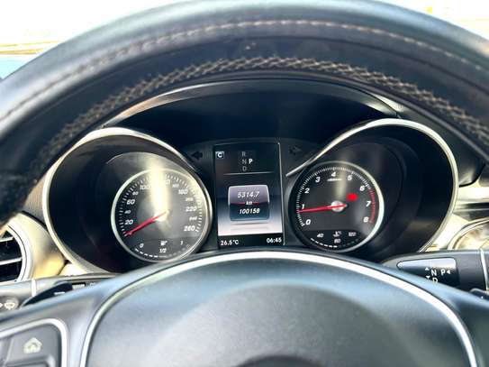 Mercedes-Benz GLC300 image 6