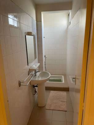 Appartement F4 meublé à louer à Mermoz image 11