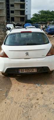 Peugeot 308 blanche fiable consommation Climatisé image 2