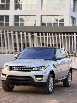 Range Rover Sport HSE Td6 année 2017 image 2