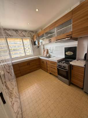 Appartement F3 meublé à louer à Dakar plateau image 14