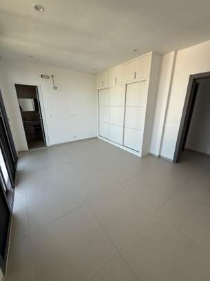 Magnifique Appartement F4 neuf de standing aux Almadies image 6