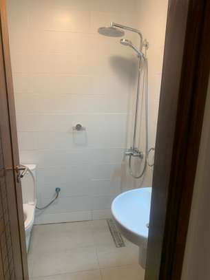 Location Appartement F3 lumineux spacieux Centre ville image 3