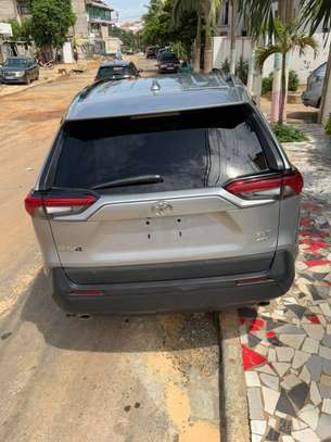 Toyota Rav4 4/4  Année 2020 image 6