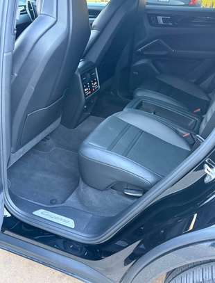 Porsche Cayenne S coupé image 5