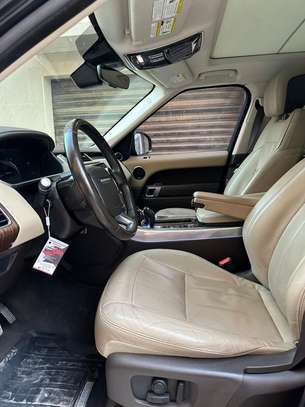 Ranger rover SHE année 2019 full options image 5