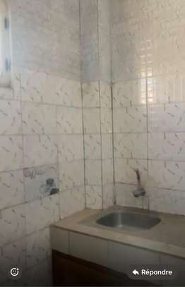 Appartement à louer près du BRT (Pharmacie Golf) image 9