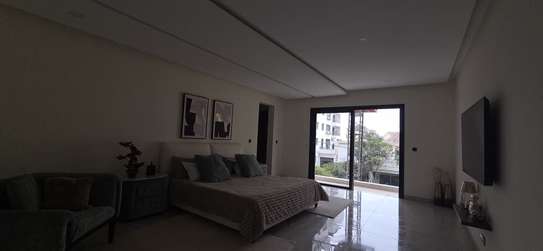 Appartement haut standing à vendre à Ouakam image 8
