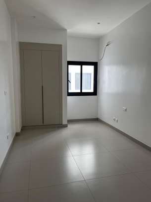 Appartement F4 185 m2 haut standing au POINT E image 8