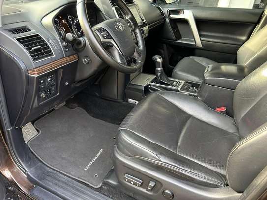 Toyota land cruiser prado VX image 12
