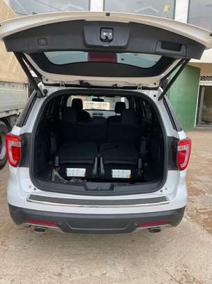 Ford Explorer 2018 image 3