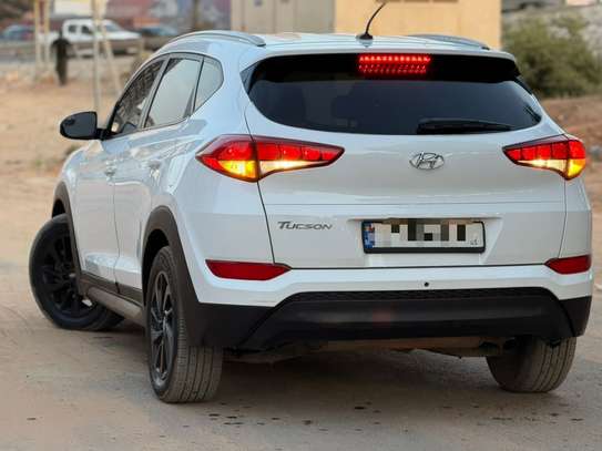 Hyundai Tucson image 6