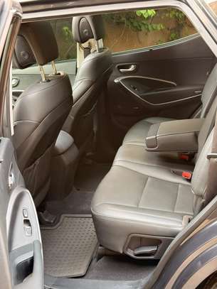 Hyundai Santa Fe limited image 9
