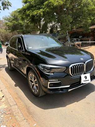 BMW X5 à louer sur Dakar image 5