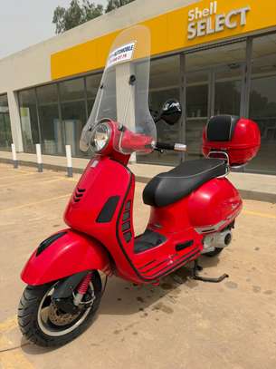 Vespa 125 gts image 9