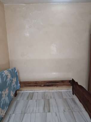 Une grande chambre image 6